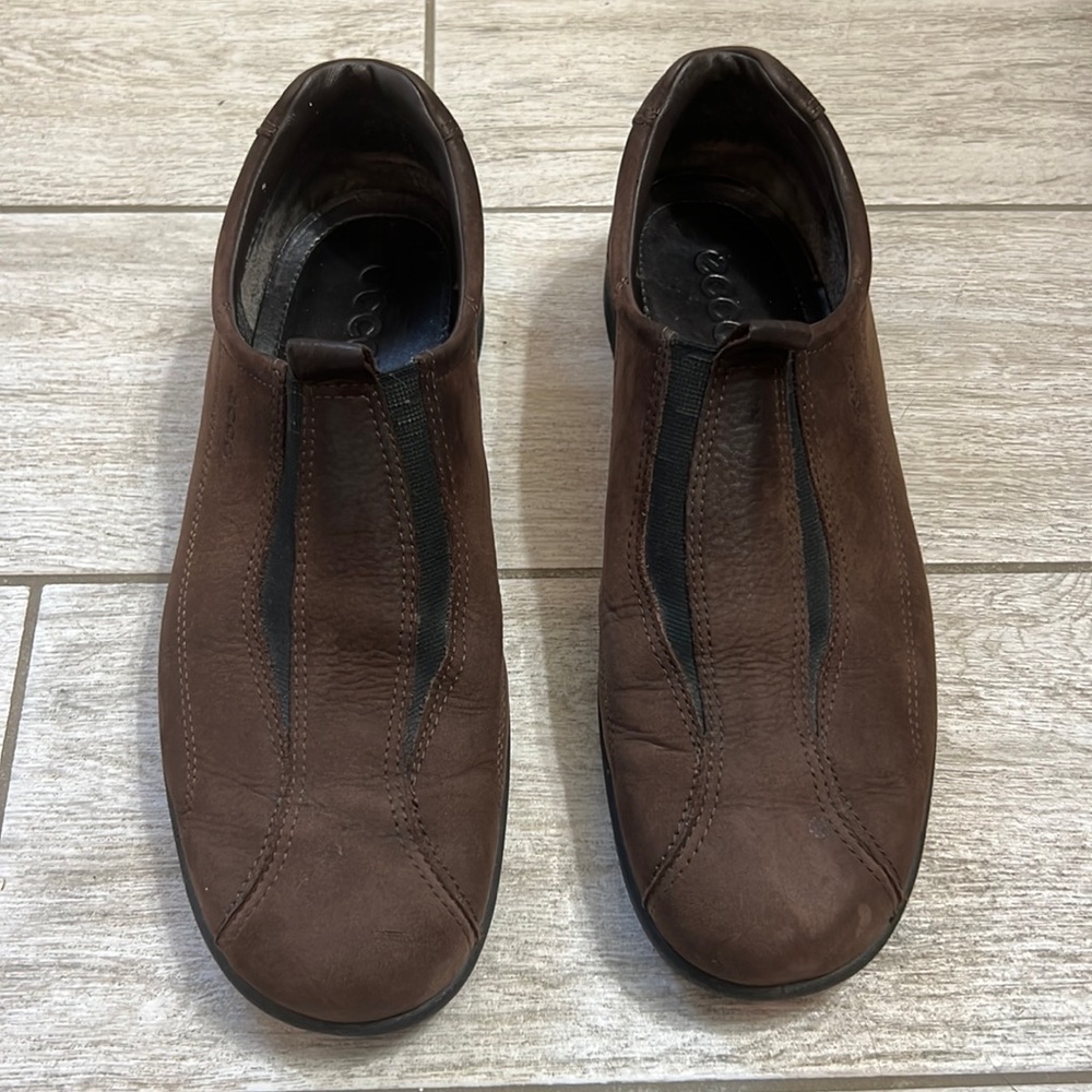 Ecco Brown & Black Slip ons-Size 41
